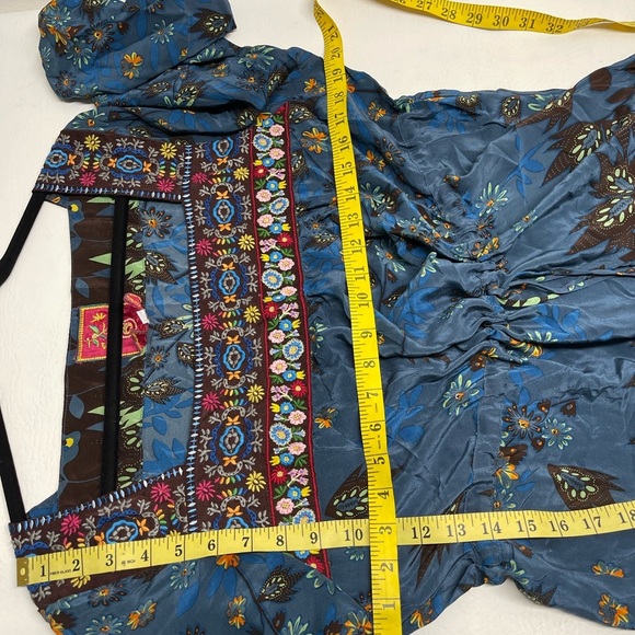 Johnny was embroidered 100% silk long sleeves tunic size M - Picture 9 of 10
